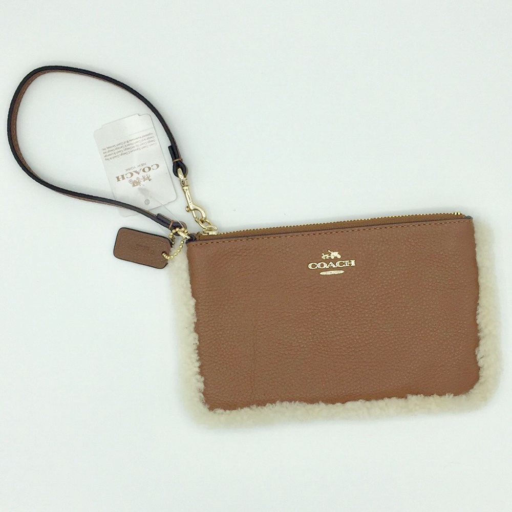 NWT COACH Tan Leather Wristlet w/Faux Fur Trim